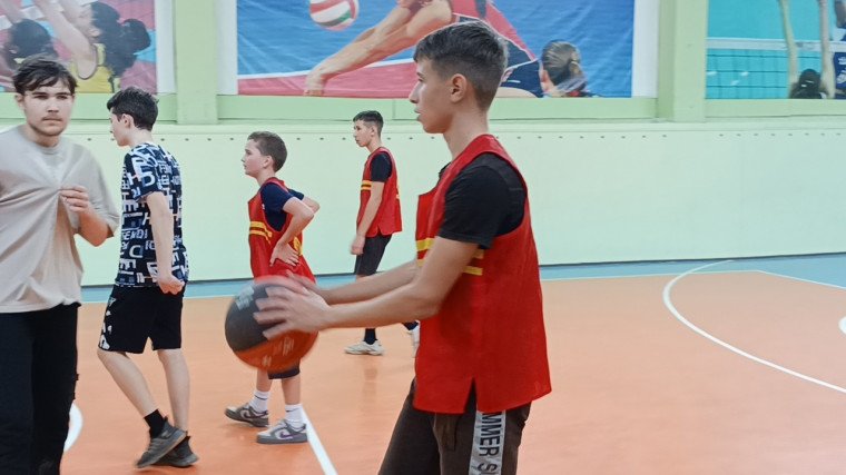 Чемпионат баскетбольной лиги «КЭС-БАСКЕТ».